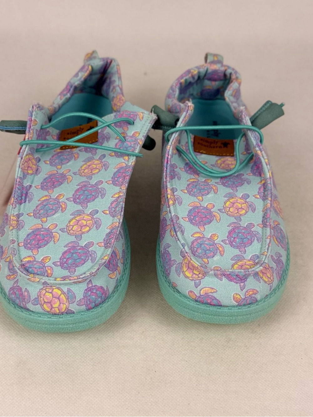 Simply Southern Sea Turtle Slip On Shoes Women’s Size 8 Aqua Teal NWT - Picture 3 of 11